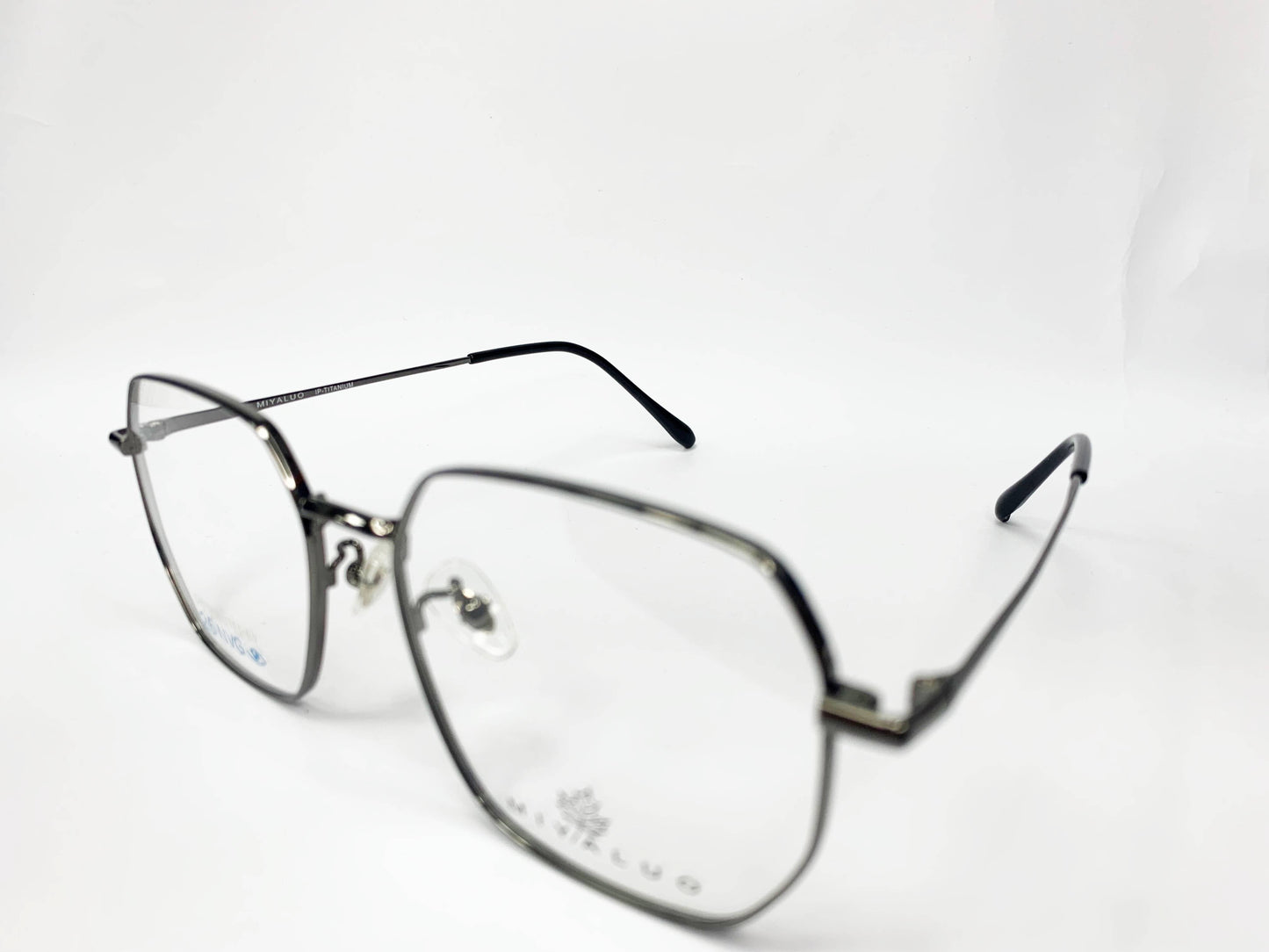 DSG06635C3